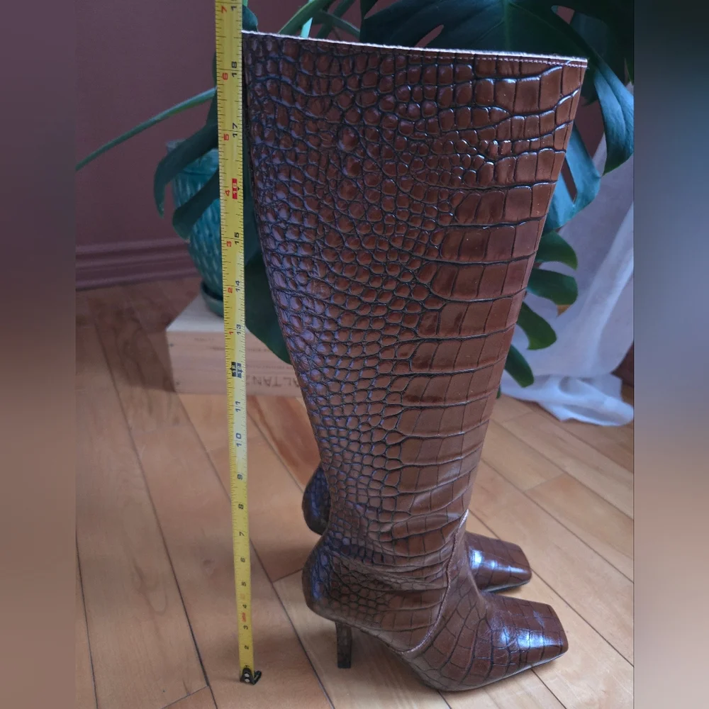 L'Intervalle Elegant Brown Crocodile-Embossed Leather Knee-High Boots - Picture 9 of 11